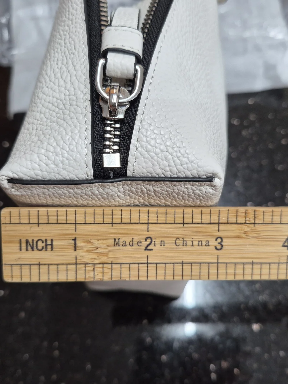 Marc Jacobs White Pebbled Leather Crossbody Bag